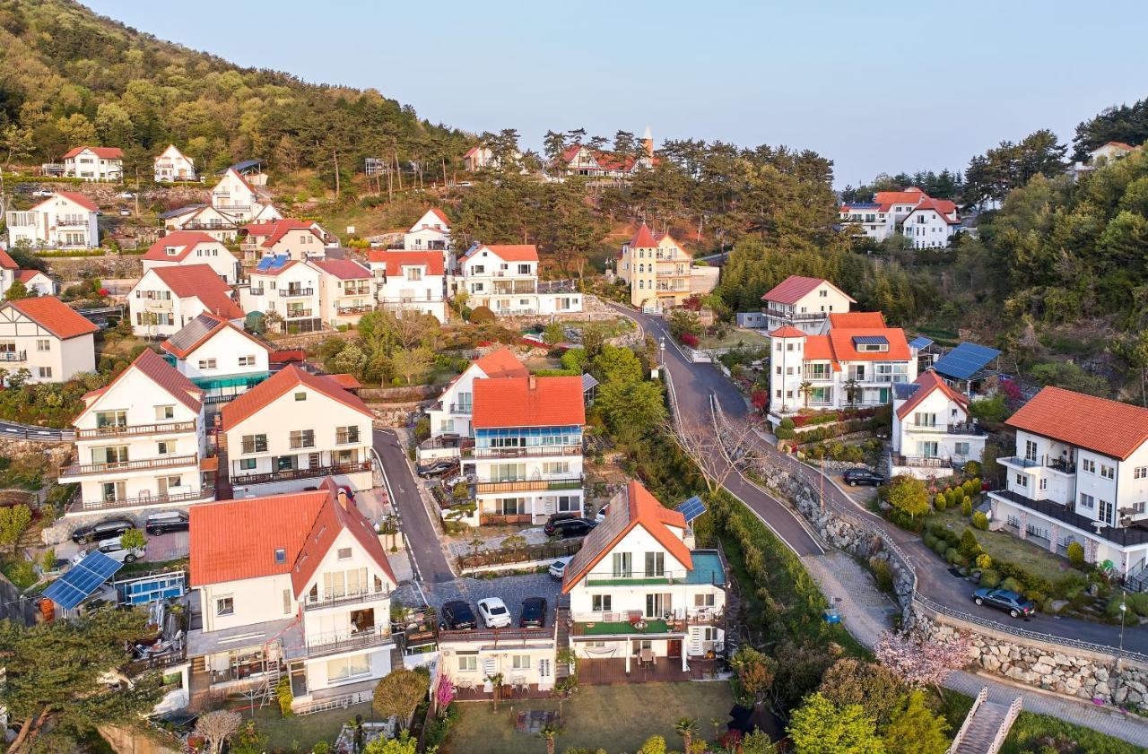 Herkules Namhae German Village Extérieur photo